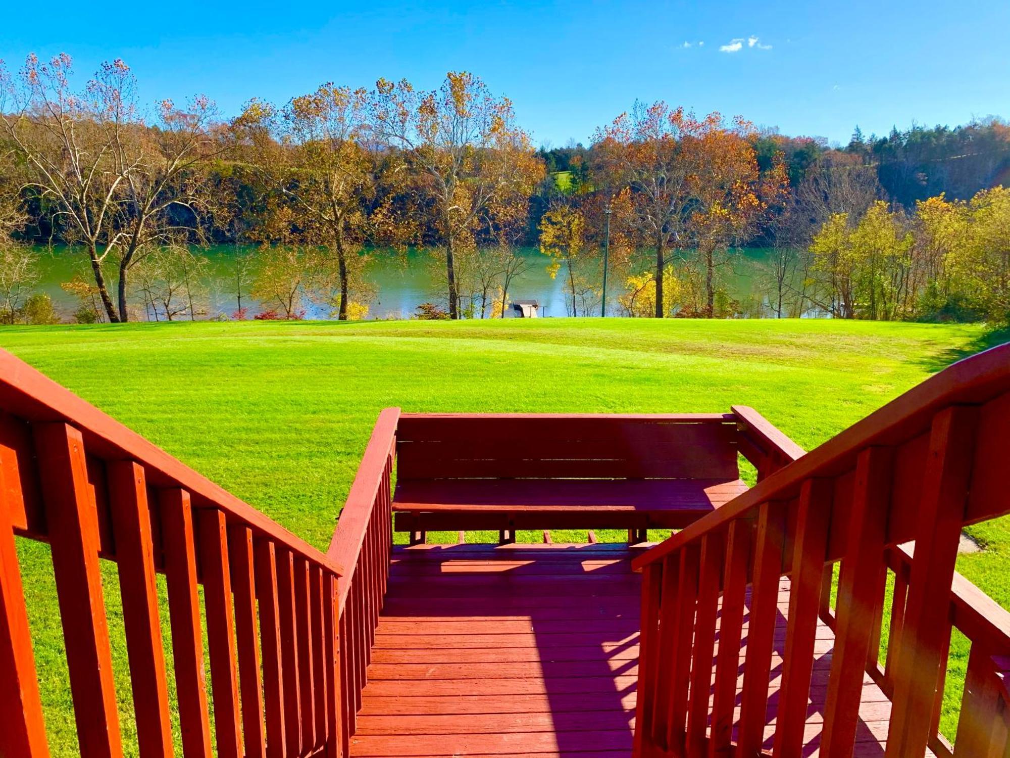 The Barn At Evermore: Riverfront Retreat W/Hot Tub Luray Exterior foto